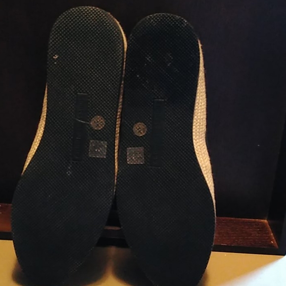 Chinese laundry - Picture 4 of 4